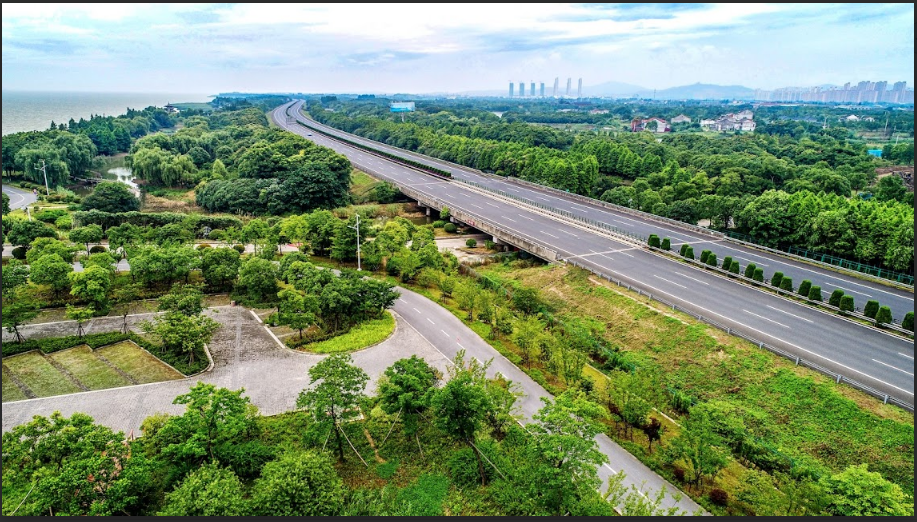 The Delhi-Mumbai Expressway: A New Era in Long-Distance Travel